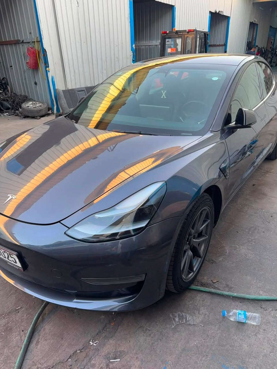 للبيع تسلا 2023 صور الحادث موجودة رقم بغداد السعر 155 وبيهة مجال للتواصل صاحب السيارة ‭***********‬ مكلف بل نشر
