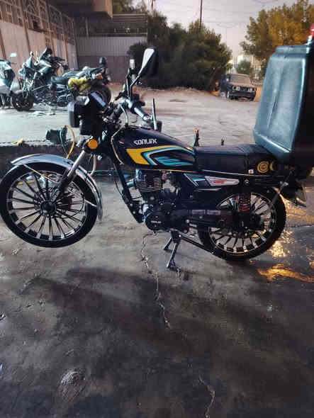 للبيع دراجة نوع شاينك موديل 2025جديدة استخدام قليل سعر 850وبيهة مجال حك الجية
المكان بغداد لحسينية ***********
