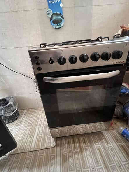 السلام عليكمً طباخ للبيع نظيف مستعمل نوعيه المصري مكان بغداد  حي العدل السعر 90 الف بي مجال للاستفسار ع خاص او ع رقم ***********
