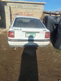 وبركاتة من رخصه الادمن سيارة فكترة جنطه حجم 18لون ابيض محرك  شرط وشرط ...