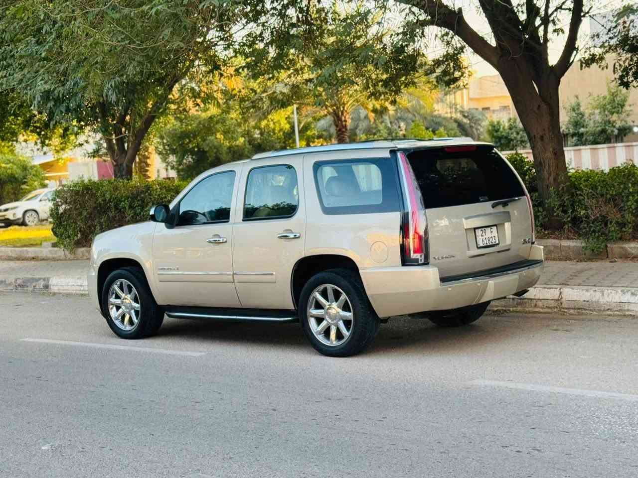 سلام عليكم للبيع تاهو موديل 2009 خليجيه سياره فول مواصفات كير مكينه حداديه تخم تاير تبريد تتفاء جديد جهاز من كل شي مكفولة من الضربه بيه صبغ قطعتين فقط السعر 180 بيه مجال عنوان كربلاء *********** كربلاء, العراق
