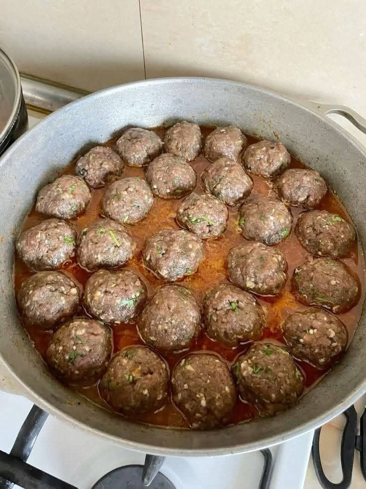 سلام عليكم  
كبه تمن ٢٥ب٥
سمبوسه لحم ٢٥ب٥
سمبوسه جبن٢٥ب٥
بورك لحم ٢٥ب٥
بورك جبن ٢٥ب٥
كبه برغل سلك ١٥ب٥
كبه برغل قلي ٢٠ب٥
كبه بتيته ١٥ب٥
كباب كيلو ب ١٠
كفته لحم ٢٠ب٥
لحم بعجين ١٢ب٥ 
خبز بلحم ٣٠كرصه ب١٥
فطائر ١٢ب٥
مني بيتزا ١٢ب٥
كليجه هشه تموع بالحلك  كيلو ب٦
قالب كيك ساده ب٦
كله هذا وتوصيل متوفر داخل الديوانية سارع بالحجز


**إذا كنت صاحب هذا الإعلان وتريد حذفه لأي سبب، رجاءا أرسل رسالة إلى الدعم الفني**