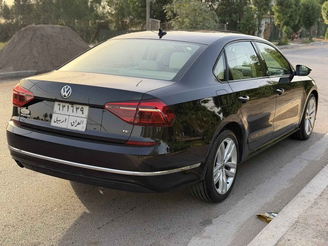 السلام عليكم 
فولكس واكن باسات 2019 فوول مواصفات اصدار خاص  Wolfsburg Edition 1/1
(( كلين تايتل )) بدون اي حادث او صبغ بدون ايرباك 
محرك 2000 تيربو 
فتحة سقف ( سلايد ) 
بصمة تشغيل و ابواب
مقاعد جلد و تدفئة و تبريد
ماشية 90 الف مايل
(( بيها حالوب فقط ))

السعر 13.800 $
رقم اربيل 
مكانها بغداد 
***********

