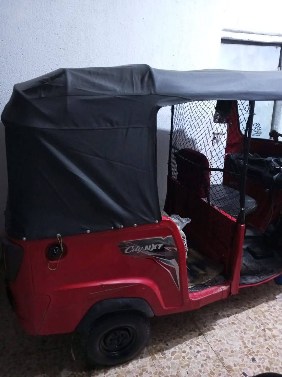 السلام عليكم تيك توك للبيع بياجو موديل 21 البدي كفاله التكتك اوراق اوراق اصوليه ماكينه تي في اس***********
