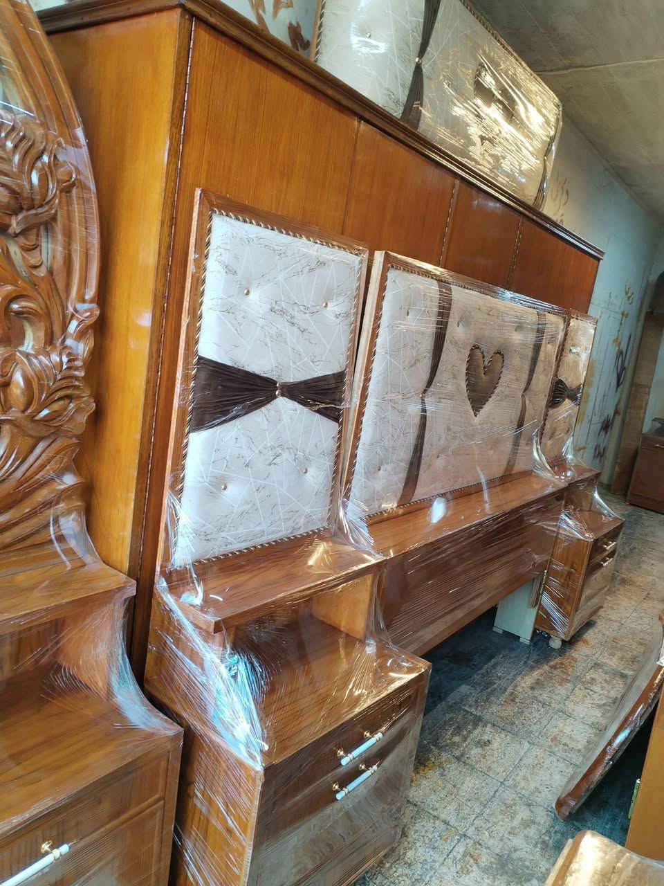 غرفه 5باب فصال تركي حيل حلوه شغل ثقيل ونضيفه شرط النضافه السعر عل الخاص او الرقم الهاتف
***********
***********
