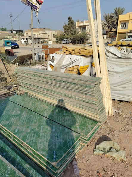 لبيع وشراء وتأجير القالب لوح مع جكات وسير وحمال وبلاويدوكافت أنواع القالب كاطون الرازي قرب المجسر للاستفسار هاتف وتس اب ***********
