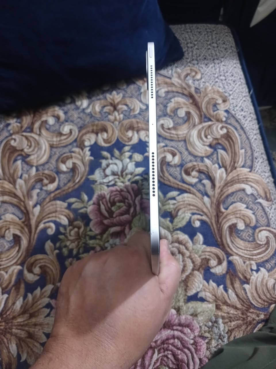 سلام عليكم ايباد 4 m نموذج M البطارية 80  نظيف كلش ما مبدل بي اي شي مع كامل ملحقاته مع حساب ببجي للبيع لفل 86 والمجموعات 73
عدد الكونكر 4 بي الكونكر كلهن قديمات 13/12/11/10 + التمت واحد وبي نوادر  السعر 2 مليون للاستفسار الاتصال على الرقم ***********
