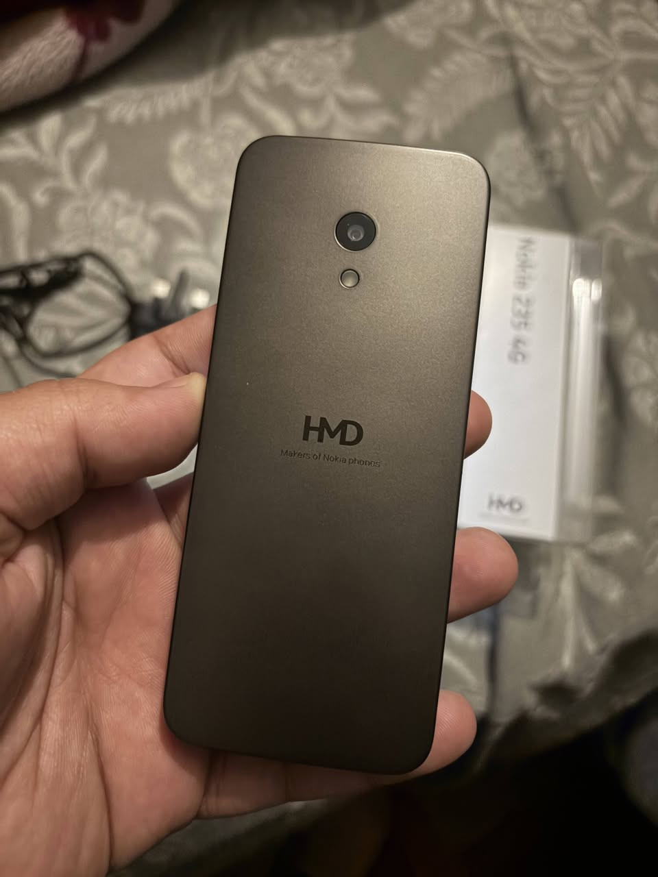 Nokia 235 4G Dual SIM Black 
نوكيا 235 2 سيم جديد كلياً غير مستخدم
مواصفاته والملحقات:
شاحنة تايب سي Type C 2.75W
يدعم 4G 
راديو 
رام لحد 32GB كيكا 
شاشة 2.8
بطارية 1450 ملب امبير
مشحون مرتين - مشتري من امازون الامارات 
بسعر 75 ألف شامل التوصيل 
للطلب خاص او واتساب 
***********
