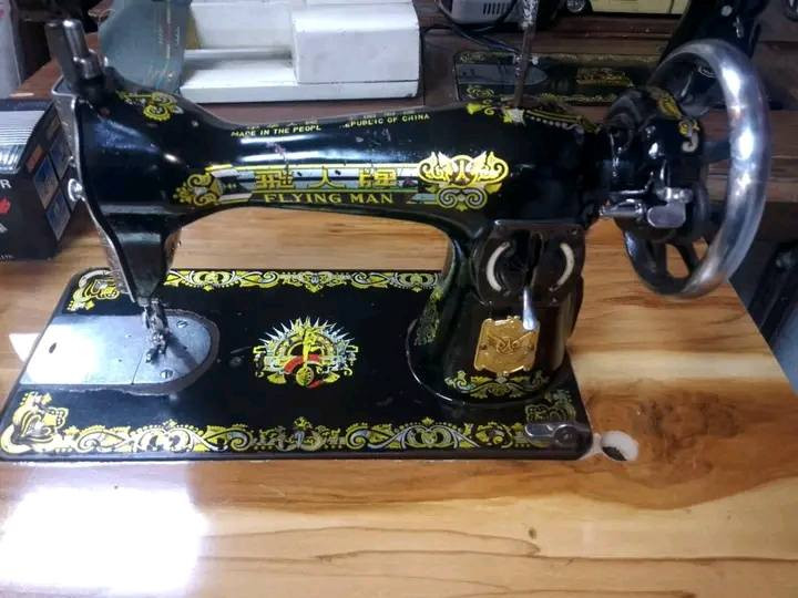 مكينه اصليه من القديمات مال موسسه السعر 100 قفل العنوان بغداد القاهرة سوق نعمة متوفر توصيل كل محافظات العراق للحجز خاص


**إذا كنت صاحب هذا الإعلان وتريد حذفه لأي سبب، رجاءا أرسل رسالة إلى الدعم الفني**