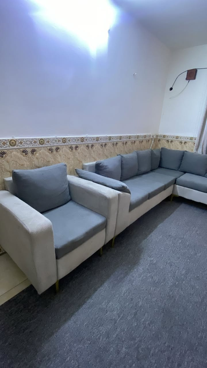 تخم كورنر تركي للبيع
نضيف جداً مستعمل قليل
ثكيل تُگمه ومُريح 
وويا فرشاته كامله تغطي تخم كامل ڪُلش نضيفات
ويا بردات رصاصي 
كلهم اريدهم ب550 وماكو هيج سعر مستعجله عليهم
ولحد يعامل لان ﺑـسـہ الفرشات صارو عليه ب70
والتخم التركي معروفه اسعاره 
مكاني الدوره ﺎʊ̤ استفسار خاص


**إذا كنت صاحب هذا الإعلان وتريد حذفه لأي سبب، رجاءا أرسل رسالة إلى الدعم الفني**