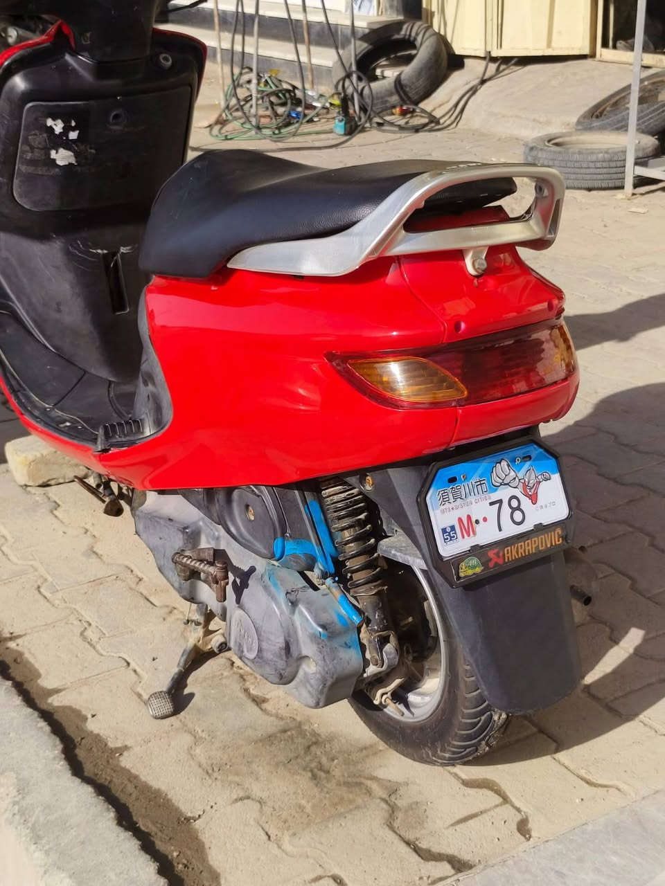***********
سلام عليكم فراشه للبيع جاهزه من مكينه ما مفتوحه شلعه و معدل كهربائيات كله شغاله جاهزه أو على ايدي
