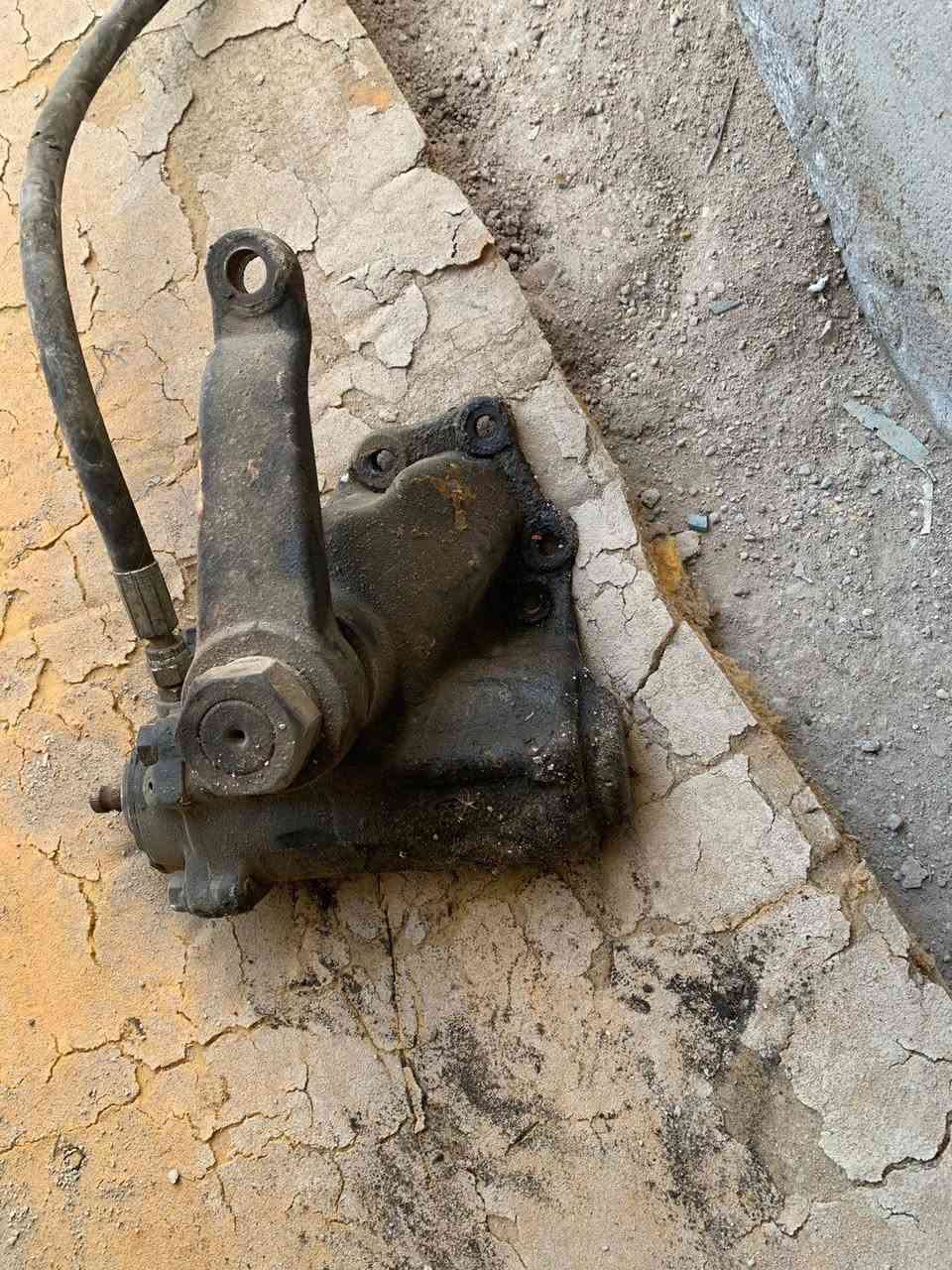 سلام عليكم يوجد 5ويل نضاف
جعمقه مال استيرن سياره كازيل شقاله سعر 300 
رقم الهاتف ***********
