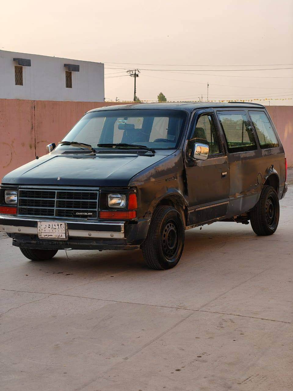 السلام عليكم..كلايسر موديل 1989 سيارة جاهزة كير ومحرك كامري..تخم تاير جديد دوشمة دواخل جديدة شاشة ايباد.بيها دفتر بانزين.رقم كركوك سنوية لحد 2027 .للبيع...السعر 22ورقة بيها مجال قليل***********..
