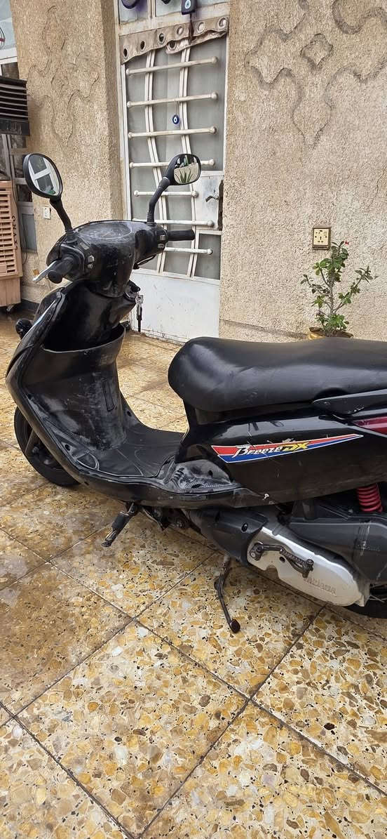 دراجة بريز مراوس بشحن، مكينه نظيفة لا مجفت ولا مصلح نكرة سلف شلعة ومعدل ***********
