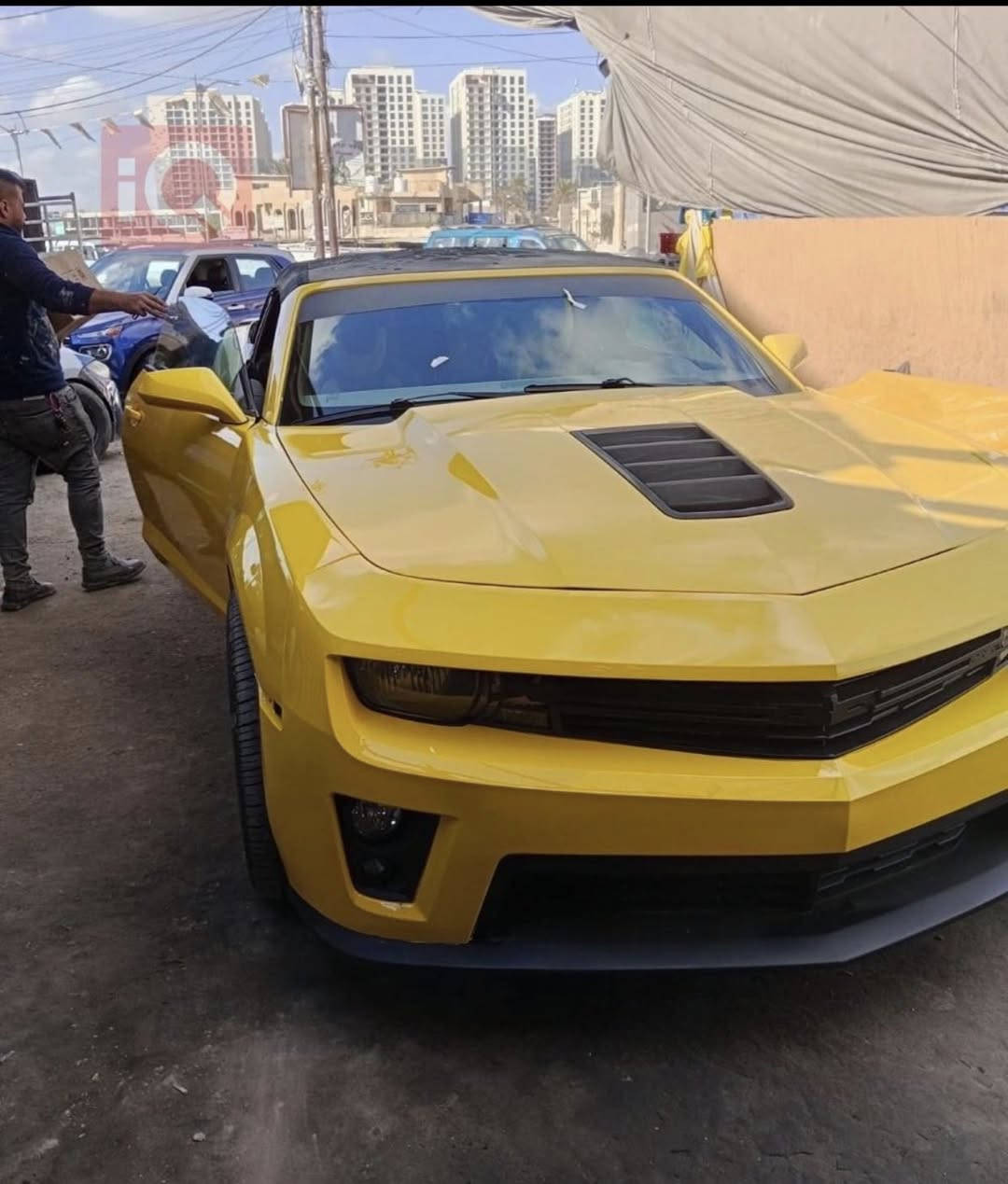 سلام عليكم 
كمارو ٢٠١٥ اس اس كشف  السياره خليجي. بس صار بيها حادث هنا جاملغ يمنه بس جاملغ شويه من البنيد رقم سليمانية. السياره صدر امامي خليفي بدلته قبل شهر كامله ودعائميه zl1 وبعد بيها هواي معروفه اس اس 
بك لايت كورفت  دفيوزر جديد خليت حجر البيئه موجود ما مشيول 
هذا رقم التلفون 
***********
