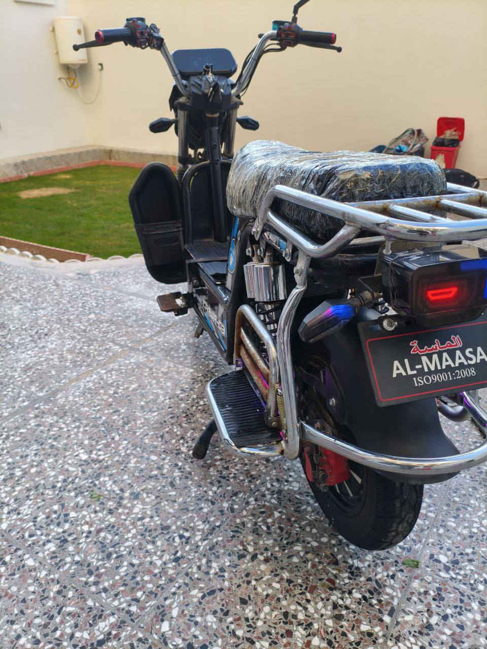 بايسكل شحن للبيع
بطاريات جدد 40 واط 

بي بك

الدراجه نضيفه وما ناقصها شئ بطاريات صارلي يوم من شديتهن 

السعر 675 الف 

للاستفسار مراسله الصفحه او الاتصال على الرقم 

***********
