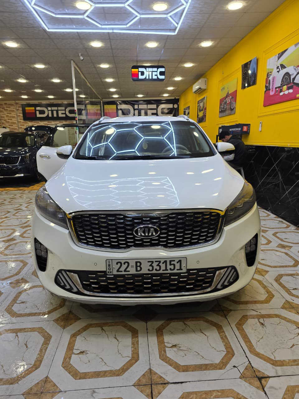 السلام عليكم 
سورنتو 2018 اربع سلندر  موصفات خليجي 
 موجود تقرير  الفحص سعر218بيه مجال رقم ***********
