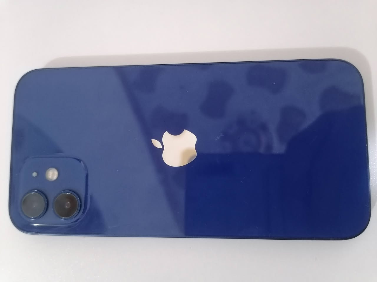 ايفون 12العادي بطاريه74 الجهاز كلشي ما مفتوح بيه نضيف كفاله ذاكره 256 سعر 350 مكاني ناصريه الإسكان الصناعي رقمي ***********
