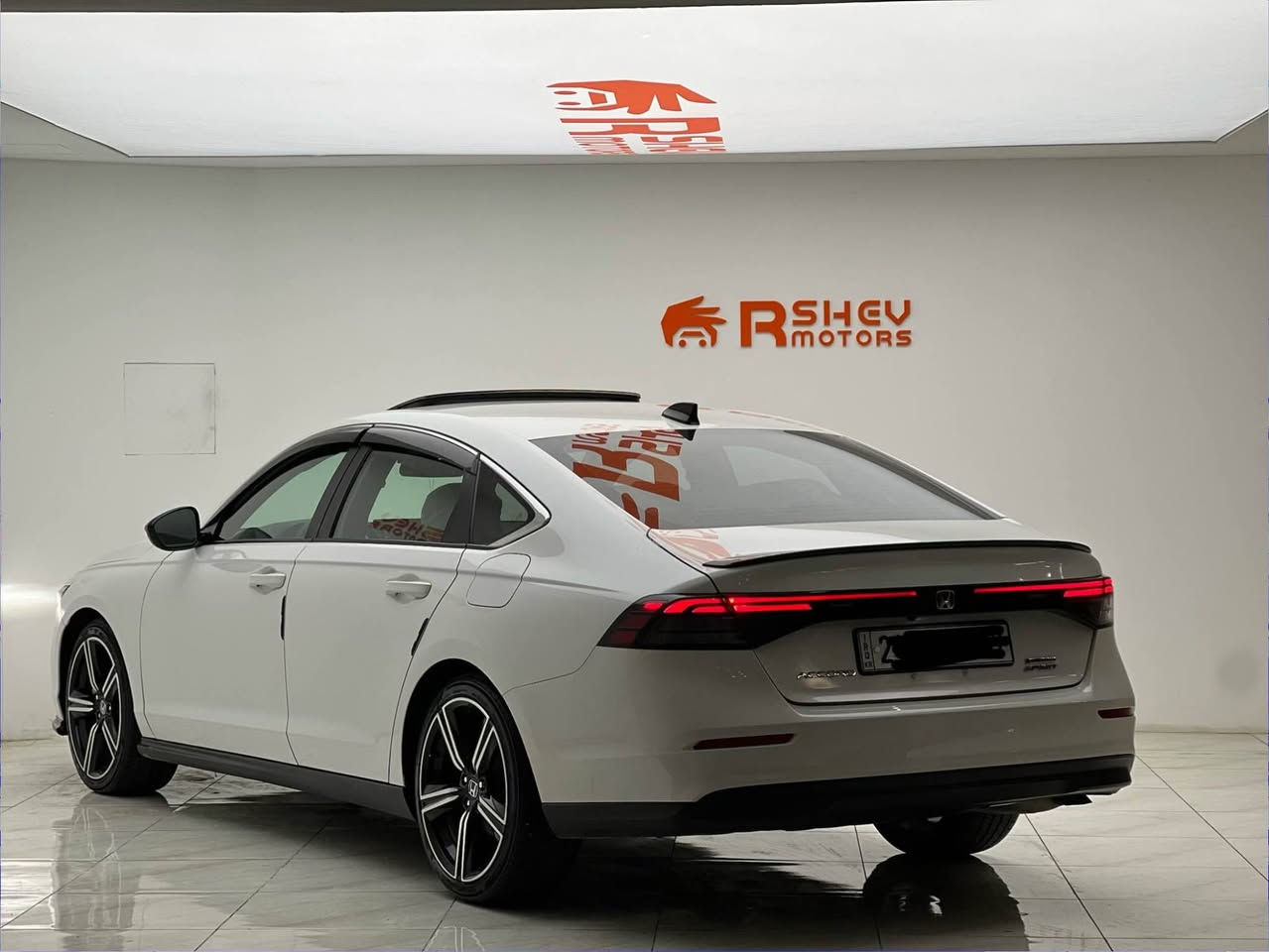 Honda Accord 2023
هوندا اكورد 2023
مواصفات Sport  

مكينة ٤سلندر حجم ٢.٠لتر هايبرد 🔋
ماشية 41,000ميل و بحالة ممتازة 
السيارة بدون ضرر
رقم شاصي مع الصور

(السيارة مرقمة رقم دهوك )
السيارة كلش حلوة و نظيفة
مكفولة من كير و محرك وكهربائيات

ب  سعر (237$) ورقة و بيها مجال للطيبين

مكان السيارة

دهوك -معرض ارشف R-Shev
رقم51 من معارض التيرمينال 

***********
*********** دهوك, العراق
