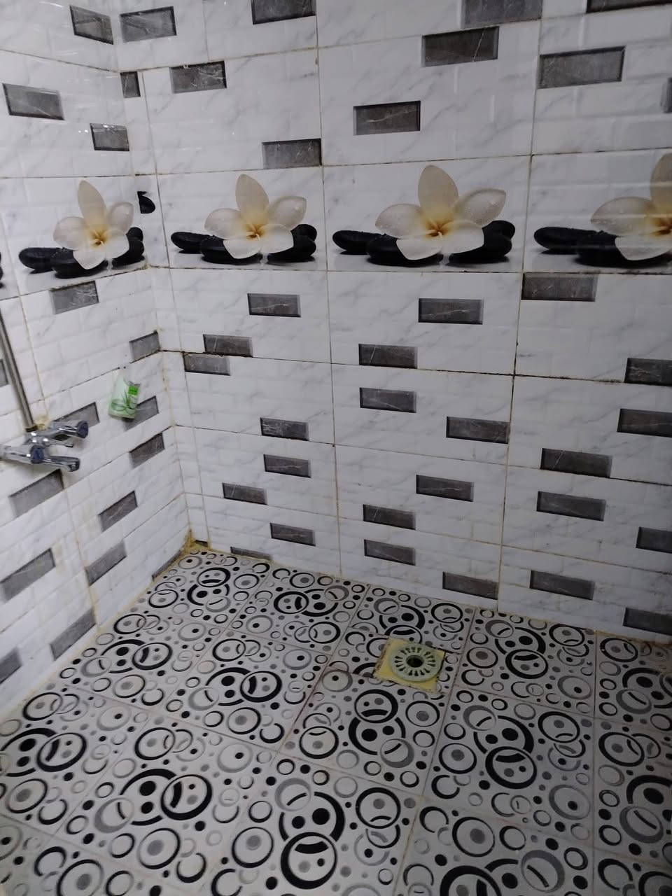 دار للايجار طابق ثاني 100م
 سعر 170الف ماء وكهرباء على صاحب الدار 
 كركوك حي العسكري قرب مدرسه الشروق القديمه 
 للتواصل
***********
*********** ابو مصطفى يايجلي
