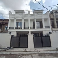 أربيل • منزلين ٢٠٠م • سند طابو