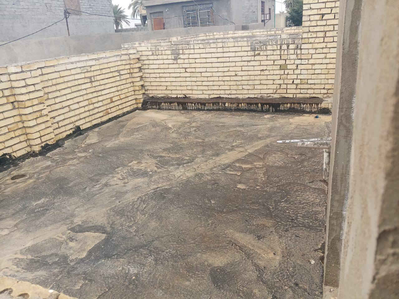 السلام عليكم دار للبيع مساحه 125متر بناء حديث بناء طابوق الأساس رفت طابو زراعي سند  25هوررجب خلف مدرسه المعينيه بشارع الروضه خدمات ماء كهرباء شارع تبليط مدارس مستوصف سوك روضه كلها قريبه للاستفسارالاتصال بصاحب الدار ***********السعر 75ويرهم قسط
