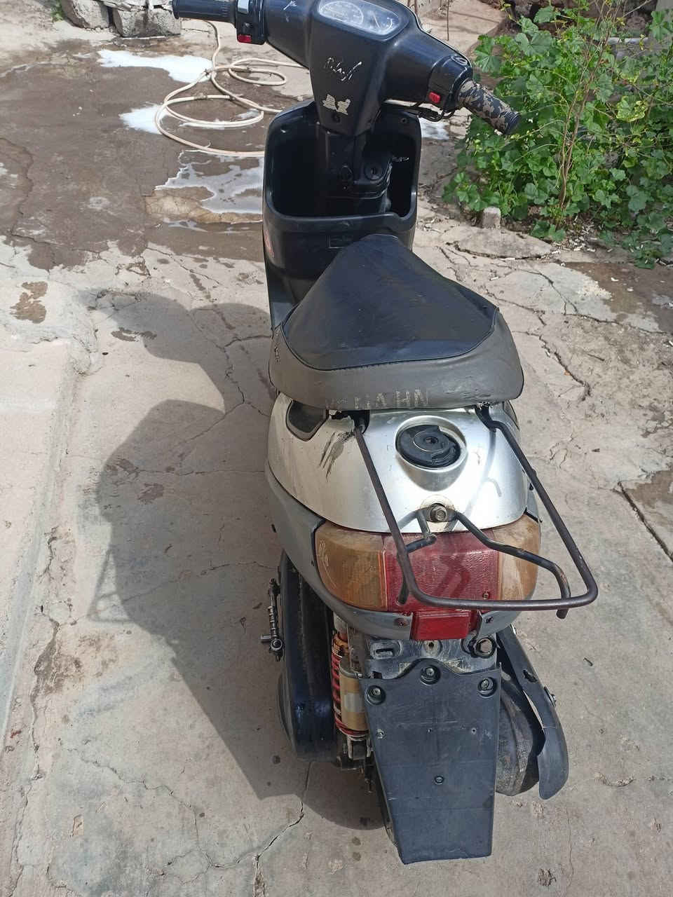 مطار للبيع السعر 300 مكاني وادي حجر ***********
