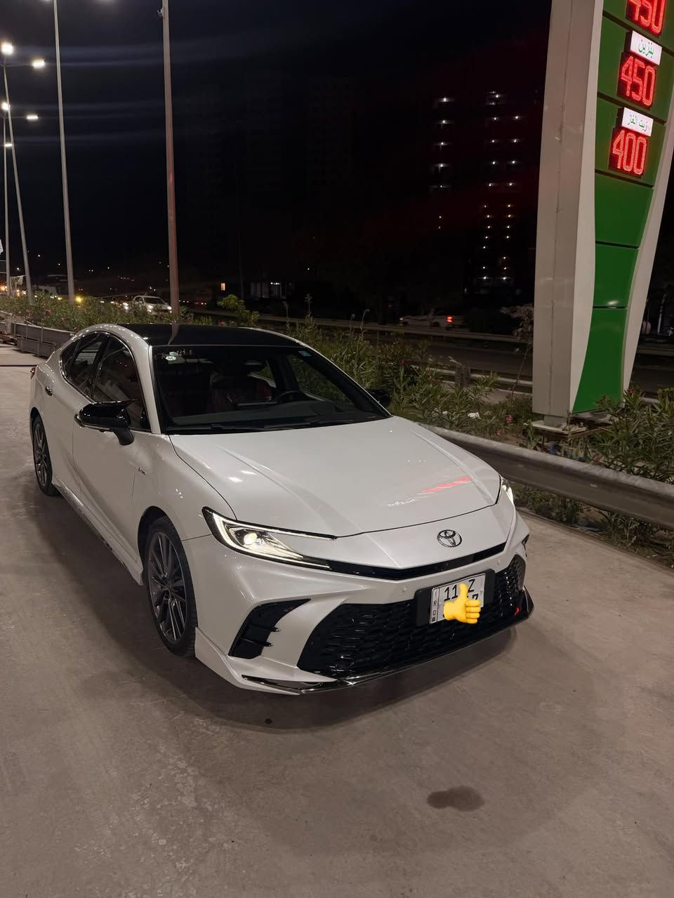 💙 تويوتا كامري
🚗 TOYOTA CAMRY HYBRID 2025

🔹 الموديل: 2025
🔹 المحرك: 2.0 لتر – 4 سلندر
🔹 النظام: هايبرد
🔹 التجميع: ياباني – تجميع الصين

المواصفات:

💎 سقف بانوراما
💎 أريل نفكيتر
💎 حساسات أمامية وخلفية
💎 رادار
💎 لايت زينون + LED
💎 كشافات أمامية
💎 بك لايت LED
💎 جنوط قياس 19 (235/40R19)
💎 حساسات ضغط الإطارات
💎 إشارة بالمرايا الجانبية
💎 مرايا قابلة للطي كهربائياً
💎 ماسحة خلفية
💎 9 وسائد هوائية (Airbags)
💎 نظام مانع انغلاق الفرامل ABS
💎 هاند بريك كهربائي
💎 نظام مانع الانزلاق
💎 تحديد المسار
💎 عداد ديجتل
💎 شاشة Apple CarPlay
💎 كاميرات 360 درجة (5 كاميرات)
💎 مثبت سرعة Cruise Control
💎 أوامر صوتية
💎 بلوتوث
💎 منافذ طاقة
💎 أوضاع قيادة Drive Mode
💎 Auto Hold
💎 مقاعد جلد كهربائية
💎 تبريد للمقاعد
💎 مقصورة تتسع لـ 5 ركاب
💎 حاملات أكواب
💎 تطعيم داخلي ألمنيوم
ماشيه 15 قبله لزياده
بيه شبر بارد بل صندوك
📞 للتواصل
📍 شارع فلسطين 
📞 ***********
