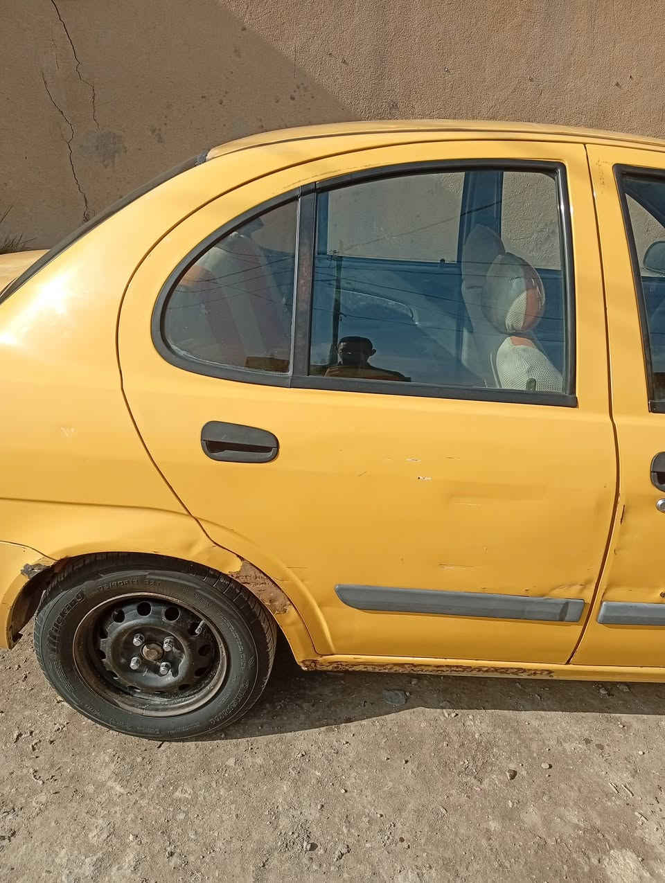 سياره طيبه موديل 15 مكينه كير محرك وحداديه خير من الله سنويه 27مصفر هيهه وغرامات  السعر 32 وبيه مجال حك الجيه العنوان بابل رقم ***********
