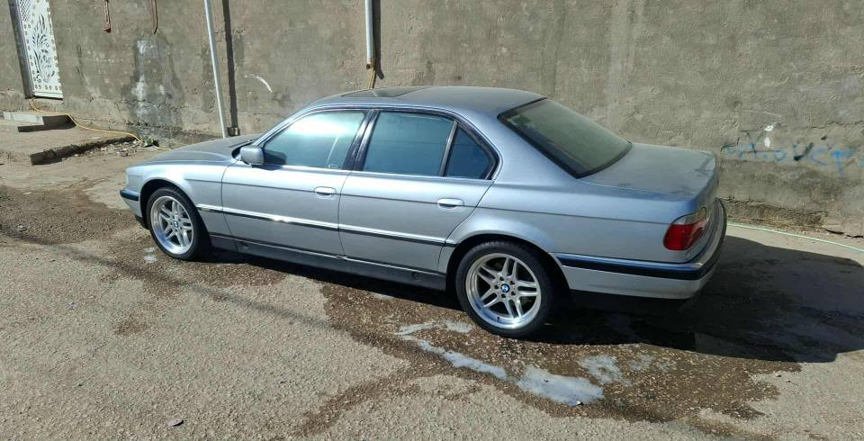 السلام عليكم بي ام 735i
موديل 95محدث 2000
متوازي على بيعتها السعر$ -103-$
سياره فول مواصفات 
اي استفسار اتصل 
مكاني بابل القاسم 
***********
*********** حلة, بابل
