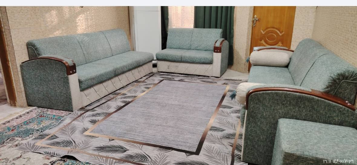 يرهم تخم او ديوان للبيع سعر 350
*********** المكان حلة حي الصحة
