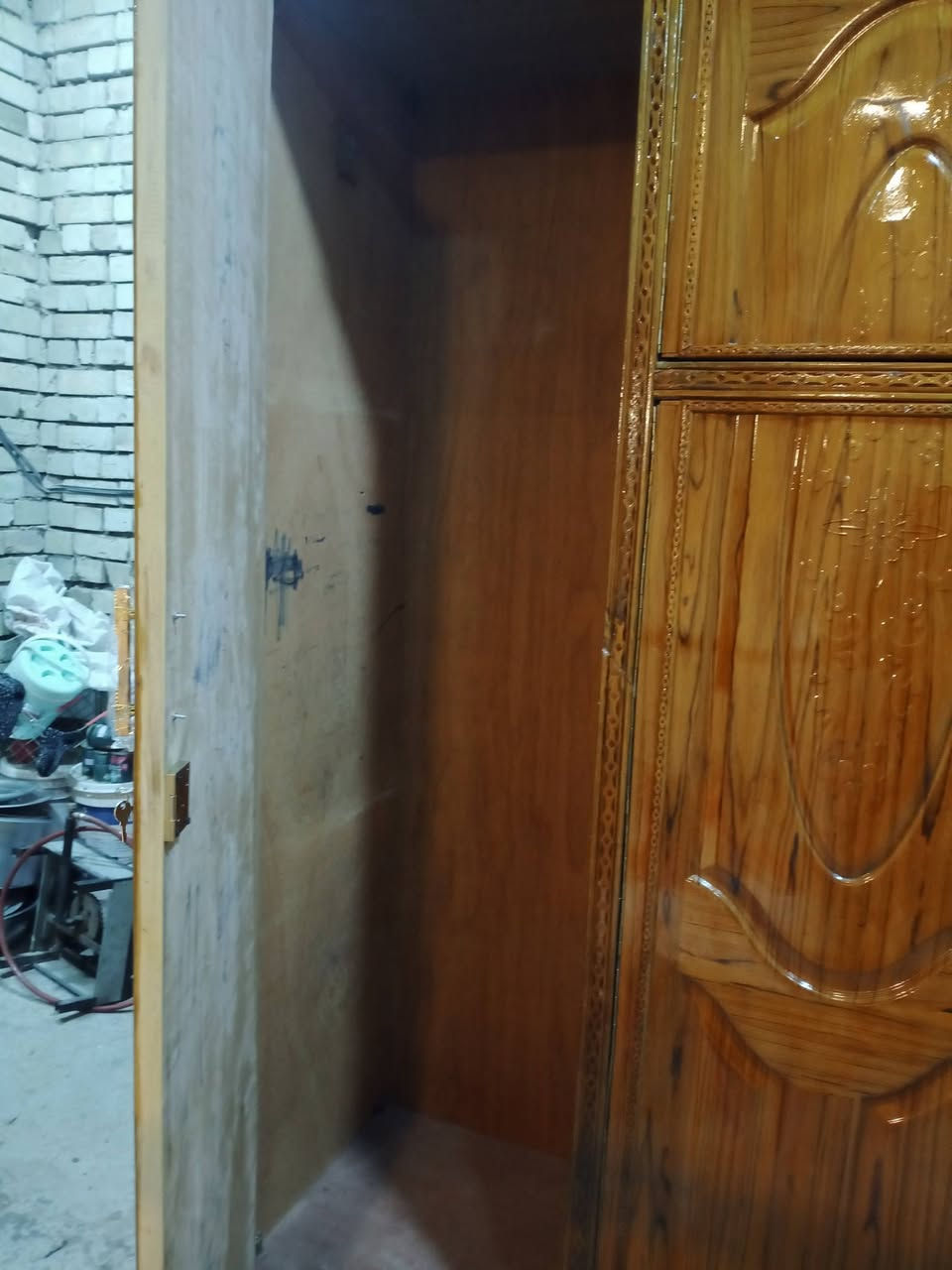 كنتور اثلاث ابواب صاج نظيف مكان بغداد الامين الثانيه سكينه وركيا السعر 175وبي مجال  ***********
