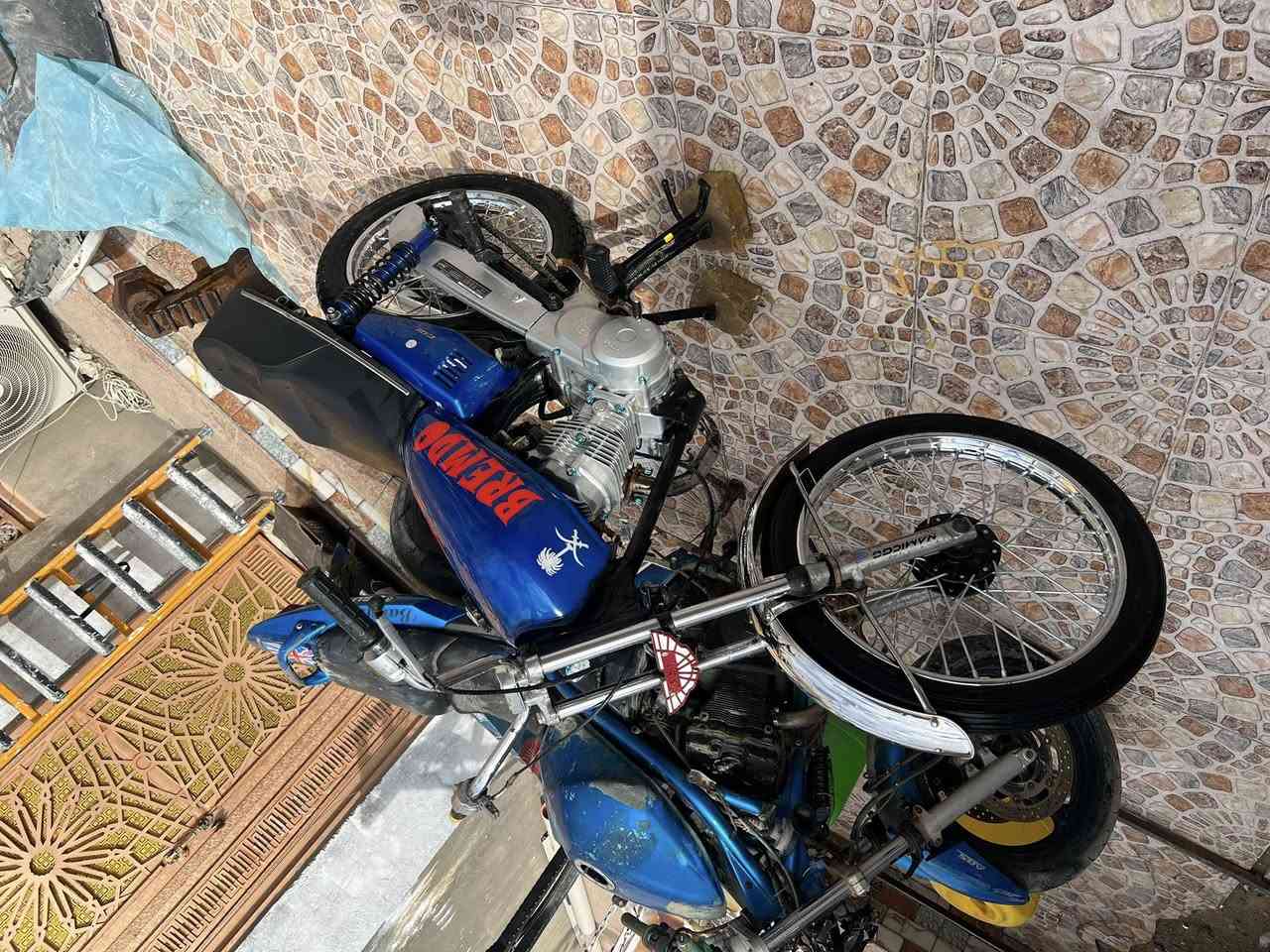 سلام عليكم دراجه ايراني نامه  اوراق مديل 2020 جاهزه دراجه اوراق اصولي شلعه ومعدل تخبل دراجه محرك نضيف مكفول من نضوح ومن صوت من دخنه كله مكفول ضفيره وباتري وياها سعر 800قفل مكاني بصره ابو الخصيب رقمي ***********
