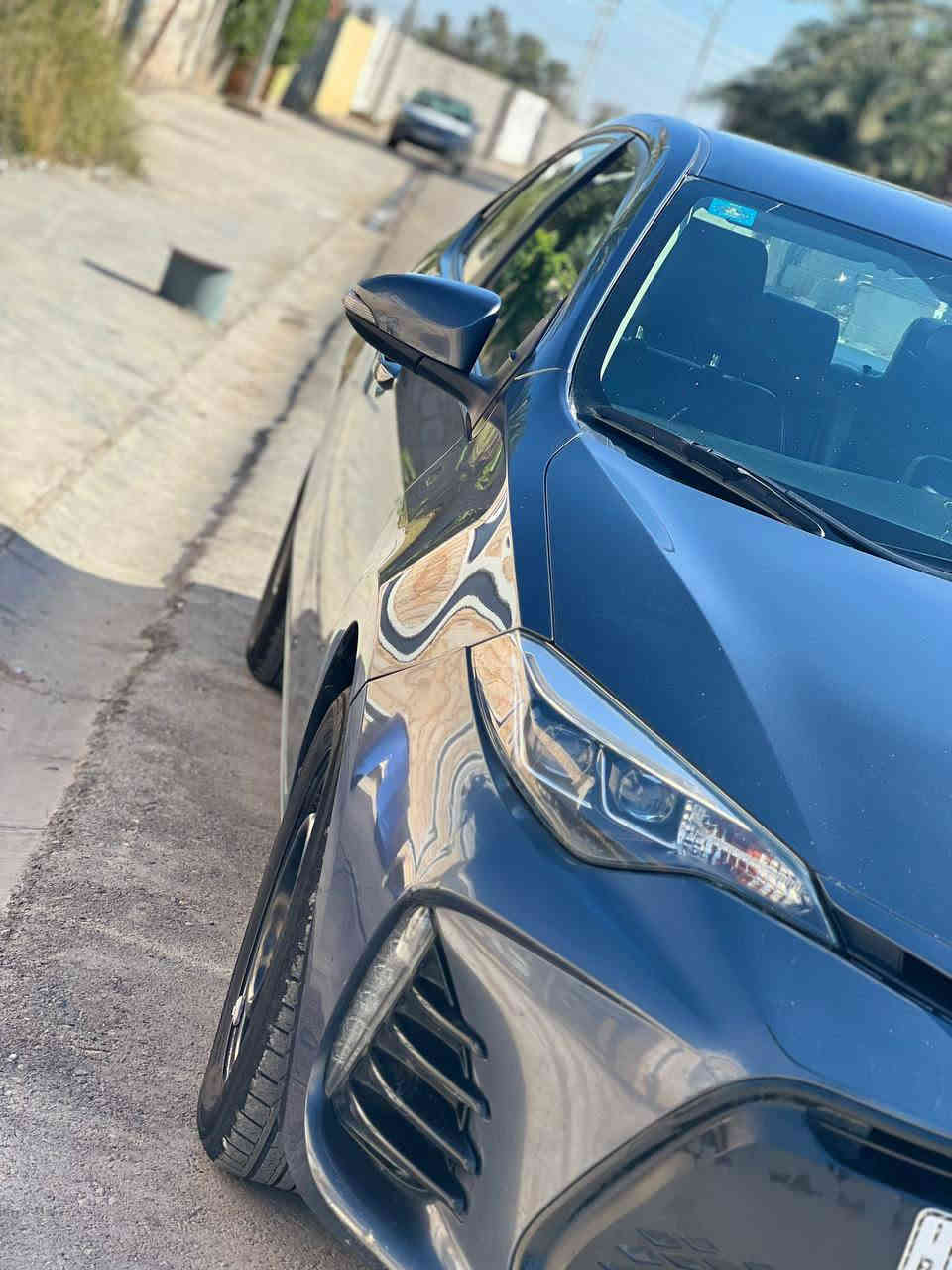 سلام عليكم كورلا اس اي فول مواصفات عدا الفتحه ولبصمه 
موديل 2018 اس اي . رادار شغال حجر بيئه موجود  تحديد مسار مانع انزلاق  نظام ايكو  وسبورت وعادي لايت زنون ااا
عالي ناصي ابلادي شركه .. بجم كبس .. ظررها من امريكا ...
جاملغ خلفي فقط  ..  صدر امامي خلفي جديد  .. تحكمات ستيرن  شفتات استيرن  كشنات جلد وبعد مواصفات ل ايس
معروفه سيارة جديدة ومال جناي .. لشراي يتصل ع الرقم فقط مكانها ديالى ناحيه الوجيهية ‏‪***********‬‏ 
السعر 133 وبي مجال
