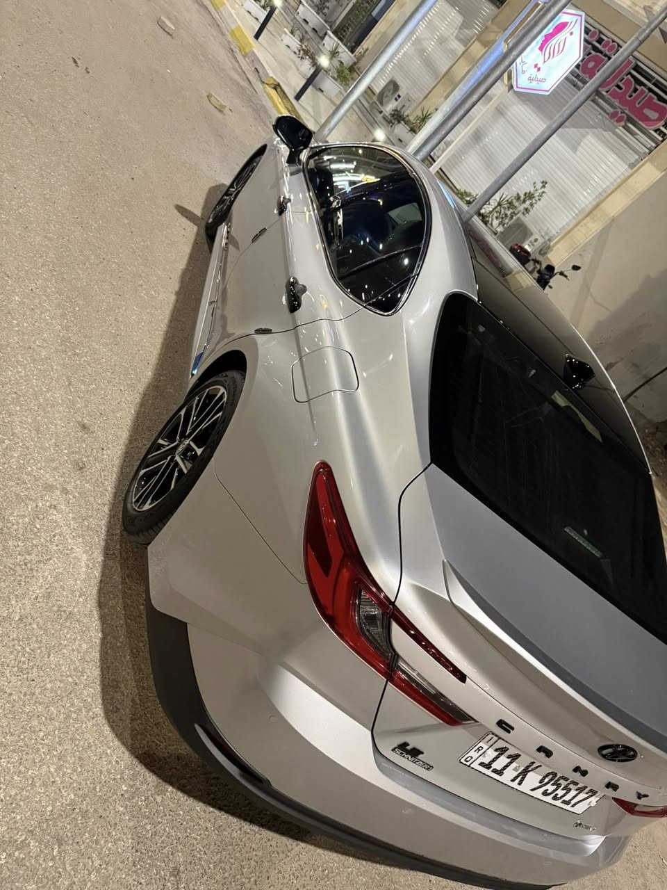 تويوتا كامري LE (خليجي) موديل 2025 

العداد : 12,500 كم السيارة كفالة عامة 

مغلفة الدعاميات الأمامية والخلفية والبنيد (ppf) / الداخل لون (مشمشي جلد ) نفس فئة اللومير فول السياره

المواصفات : 
محرك 2500 هايبرد 
بانوراما 
عدادات ديجتال رقمية 
شاشة كار بلي واندرويد 
كاميرا خلفية 
تبريد خلفي منفصل 
بردات خلفيه
كرسي السائق كهرباء 
هاند بريك كهربائي 
حساسات امامية وخلفية 
مرايا قابلة للكهرباء 
3 أنظمة قيادة 
لايت زينون مع LED 
ويل قياس 18 كروم ( لونين) 
منافذ USB و Type-c
صورة مرفقه للسونار فقط تعيار جزء من برغي الأبواب ( من الشركة ) 

السعر 27,900$ بيها مجال 

مكان السيارة الانبار الرمادي 

رقم صاحب السيارة 

***********
