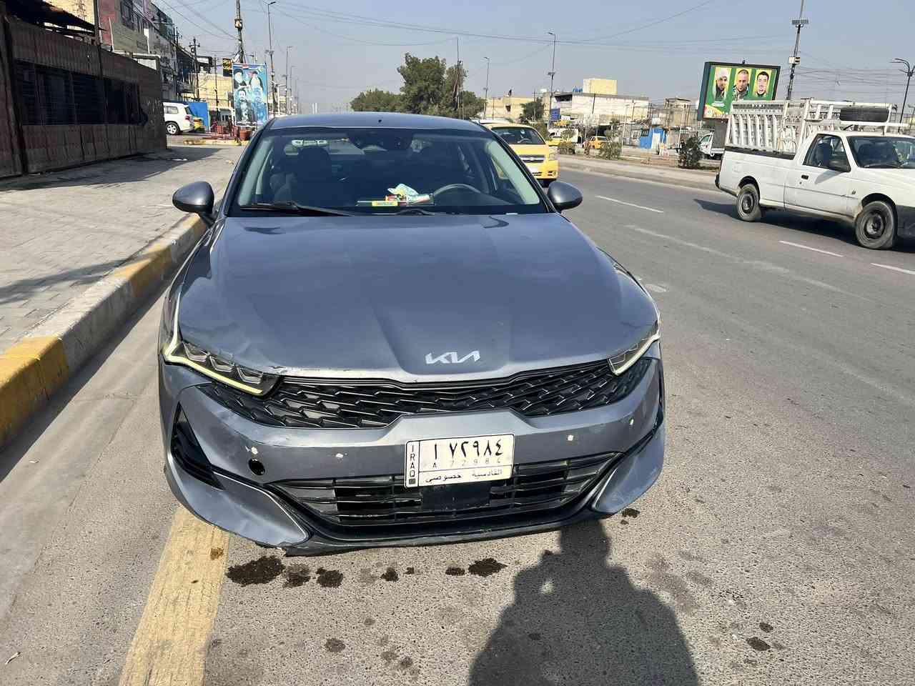 السلام عليكم بيع او مراوس حسب القناعه
كيا كي فايف موديل 2022 وارد امريكا محرك 1600 توربو رقم قادسية معوقين اسويلك وكاله عامه من المعوق نفسه باقيلها سنتين وصير حره سيارة بصمة تشغيل عن بعد رادات مانع تزحلق ويل كب مكينه وكير جددد.     صور الحادث مرفقه بلمنشور 
السعر 130 $.  وبيها مجال قليل مكاني بغداد حي اور قريب حسينية المصطفى 
 للتواصل ***********
