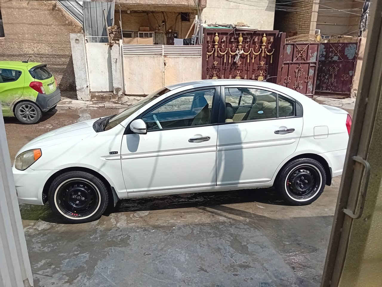 السلام عليكم اكسنت 2010 للبيع فقط بيه صبغ نص جاملغ خلفي فقط وباقي مكفول سياره جديده وجاهزه صدر أمامي وخلفي كله جديد تخم سياره بسمي سنويه ال 30 سعر 92 وبيه مجال العنوان بغداد الجديده رقم ***********
