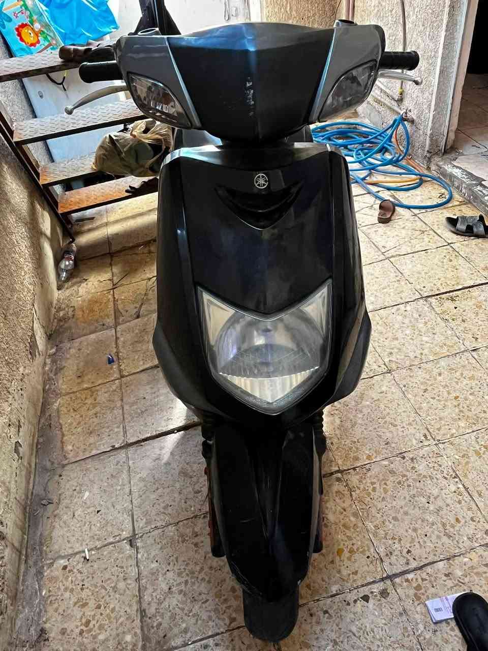 السلام عليكم عندي هاي الدراجه سكنس نثيه ياباني ١١٠دراجه مابيها اي شي ونضيفه كلش نقصها بس بريك خلفي دراجه مداريها بدهن والبانزين ودراجه مرتبه تجي وشوف بعينك مكاني بغداد الحريه ***********
