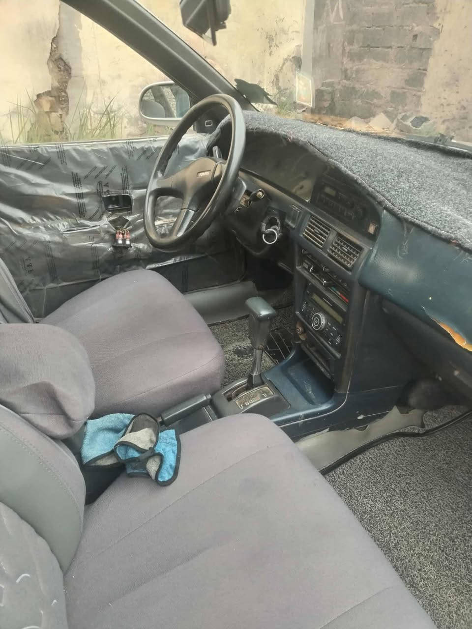 السلام عليكم كورلا للبيع بلادي يسره مكفوله كير ومحرك شرط التحويل ثاني يوم السعر 50 ورقه وبيها مجال ***********
