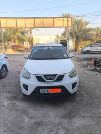 سيارة شيري تيكو رقم قادسية انكليزي السيارة بيها دخان ابيض واسود يگطع و...