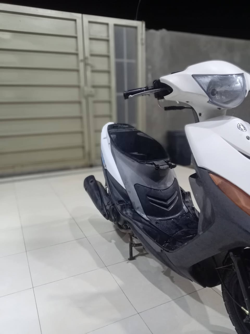 سلام عليكم ماكس عدله دراجه جاهزه من كهربائيّ شغاله سلف شغال لايت زنون كفرات اصلي بس مو مالته دراجه مفتوحه بيه تزويد وياله دبل خلفي تورباين مزود سرعه 100 و 95 عداد شغال كلشي مابيه دراجه تخبل مكاني رميثه سعر 625بيه مجال الشراي مو شراي لا يراسل يخابر رقمي ***********
