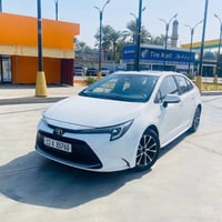 السلام وعليكم  كورلا هايبرد مديل ٢٥شكل الامريكي   ماشيه ٣٠٠٠  الف بعده...