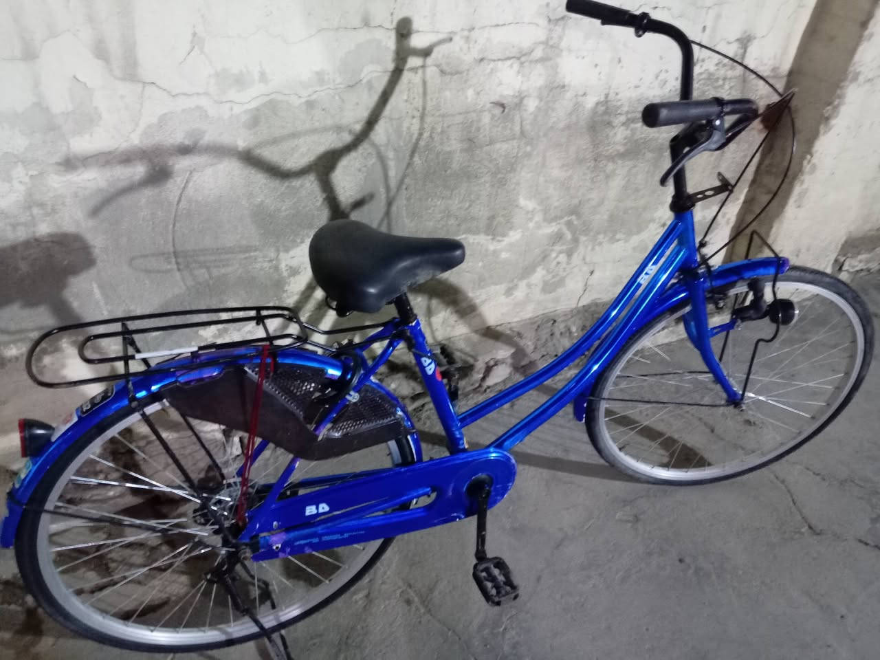 باسكلل BD للبيع
باسكل نضيف ما صار له شهرين نازل من الحاويه✨

باسكلل نضيف كامل ما بي اي نقص✨

لون ازرك فسفوري لمعه قويه كلش✨

موديل 2021 بلادي✨

جاملاغات امام/خلف بلادي✨

سكان بلادي✨

تايرات امام/خلف بلادي✨

سرج بلادي✨ 

ويل امام/خلف بلادي✨

بايدرر مختمم✨

سبايه مختم ✨

جاملاغات امام/خلف مختمات✨

ويل امام/خلف مختمم✨

﻿سكان مختمم✨

باسكل خفيف كلش ريشه✨

المكان حله نادر الثانيه✨

 السعر 150وبي مجال✨

الرقم ومتواجد واتساب : ***********✨

تلي:MOPAH_46@✨
