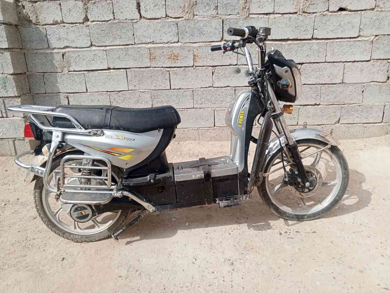 السلام عليكم موطور شحن للبيع بطاريات يقرن ١٠ على الفحص السعر ٢٧٥ وبي مجال


**إذا كنت صاحب هذا الإعلان وتريد حذفه لأي سبب، رجاءا أرسل رسالة إلى الدعم الفني**