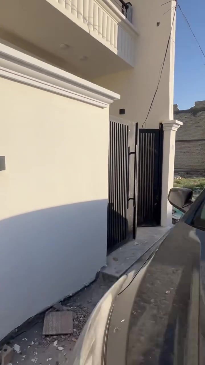 🏡 دار للبيع في منطقة هورجب مجمع الابراج
🔹 مساحة الدار/ 105متر
🔹 الواجهة/ 5 متر
🔹 يحتوي على/
•. غرف نوم/3
•  صالة
• مطبخ
•. بيتونة
سطح عدد /2
• خدمات عدد/2
بناء زيرو غير مسكون

📍 الموقع: هورجب/ مجمع الابراج/ خلف محطة بانزين هورجب / قرب سريع اليوسفية جديد

✅ جميع الخدمات متوفرة:
ماء/ كهرباء / تبليط 

📄 نوع الطابو: زراعي سنة 25
📑 قرار محكمة جاهز

السعر 135 مليون 👍🏼 

☎️ للاستفسار أكثر والاتصال: ***********
