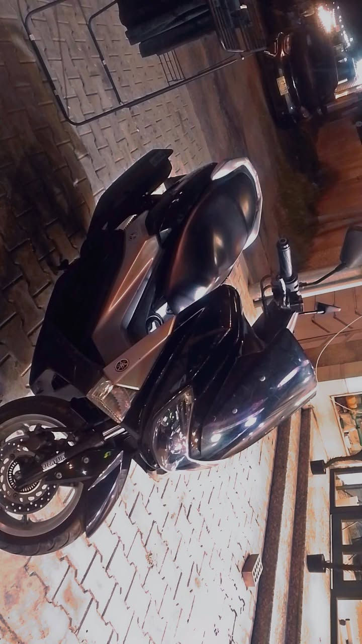 ان ماكس مستعجل ع فلوس
السعر مليون 
أوراق كامله 
بغداد نفق الشرطه 
***********
