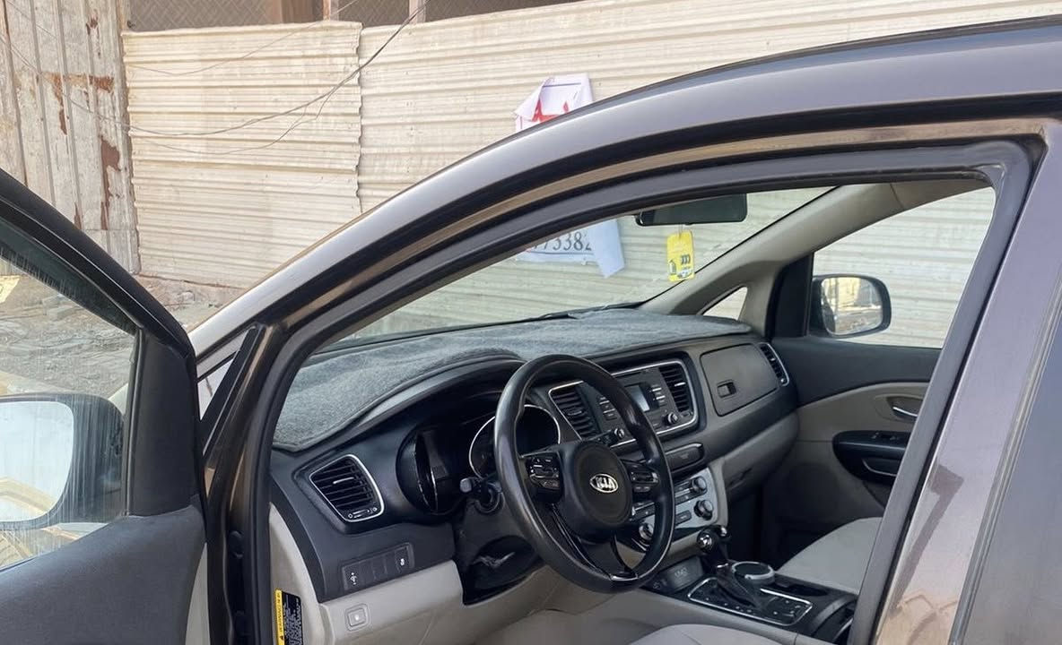 كيا سيدونا 2016
6v
موصفاته
بيبان كهرباء وداخل رصاصي 
كشنات كهرباء 
بردات بلاد 
يدات نيكل 
اشاير بلمري 
مري شفط 
دخول ذكي 
تحكم ستيرن جهتين 
لد داخل الايت 
كشاف ضباب 
تبريد منفصل 
السياره مكينه وكير بحاله ممتازه ماشيه ١٢٩ فقط يعني ستخدام شخصي مو خط حادثه  من امريكه جملغ خلفي وبابين رقم كربلاء الجديد هزه جديده بسمي سعرها 155 وبيها مجال مكانه كربلاء (رجاء اقره المنشور واتصل وفقط بيع مكلف بلنشر ) الرقم للستفسار ‭٠٧٧٢ ٦٧٨ ٠٤١٥‬
