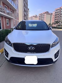 للبيع سورنتو موديل 2018 رقم بغداد دولي بـ اسمي السيارة نضيفة وجدية وما...