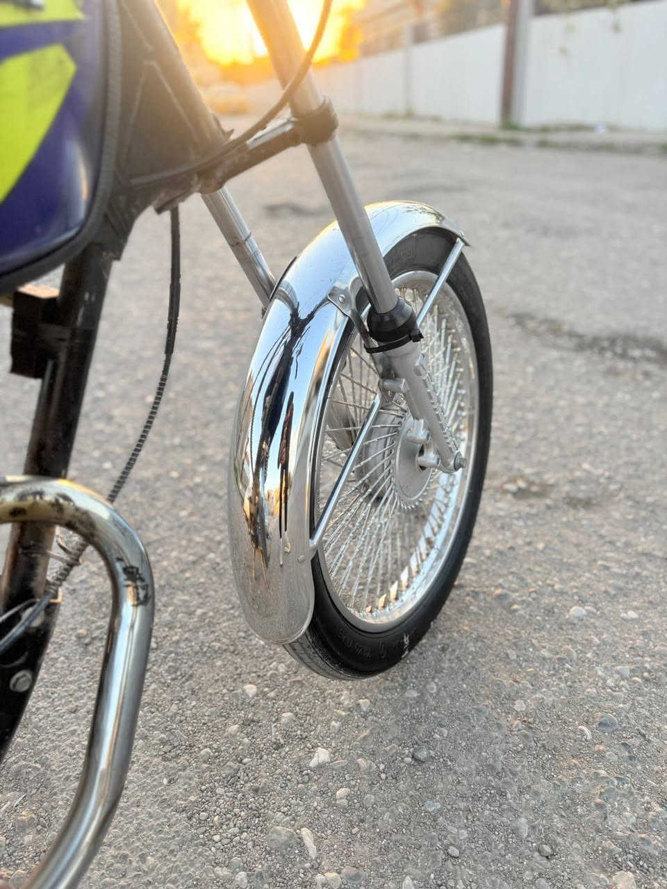 دراجه حلوه ومرتبه محرك نضيف كدام عينك فول نشاط تايرات جدد وياله جدد لا صرف ولا بخار بلشرط سعر 300الف بي مجال شراي طب هاص او انتصل ***********
