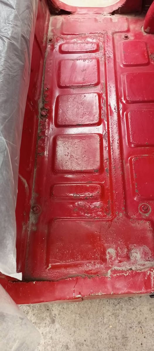 تكتك 18محرك مجفت قبل 20يوم اكسل كذلك باتري جديد فلا وين جديد تخم تأثير بريك اكلج كله درجة اولى كهربائيات كله شغله مابيه اي نقص السعر 5 ملايين 
***********
